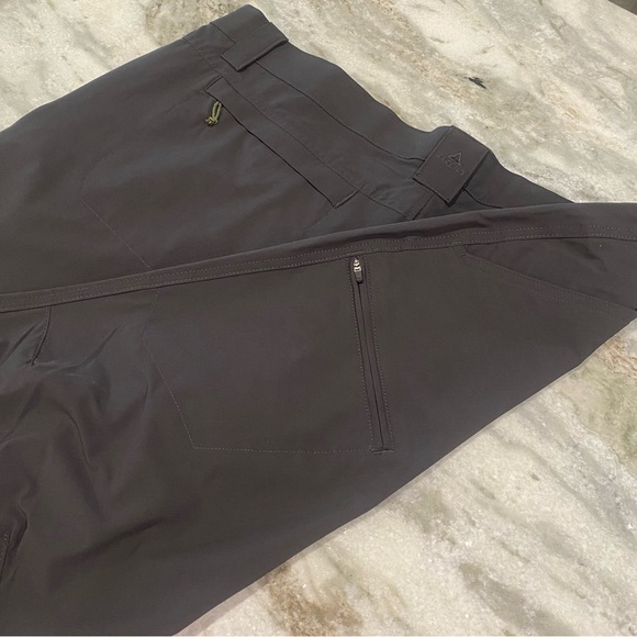 Ascend Explorer Water Resistant Pants Men's 42x30 Phantom Gray Bass Pro NWT - Picture 8 of 16